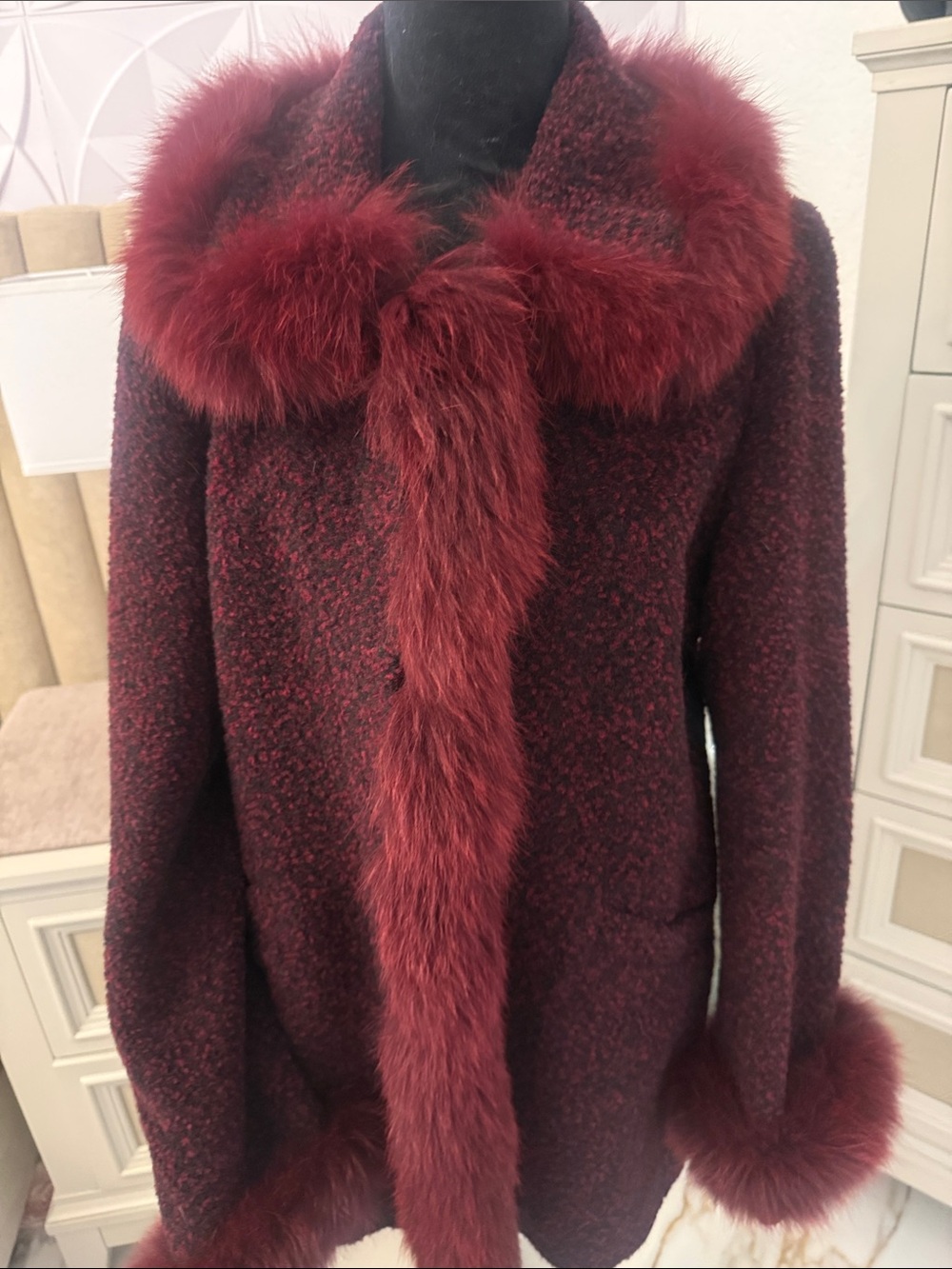 Real Fox fur trimmed coat - Picture 2 of 8